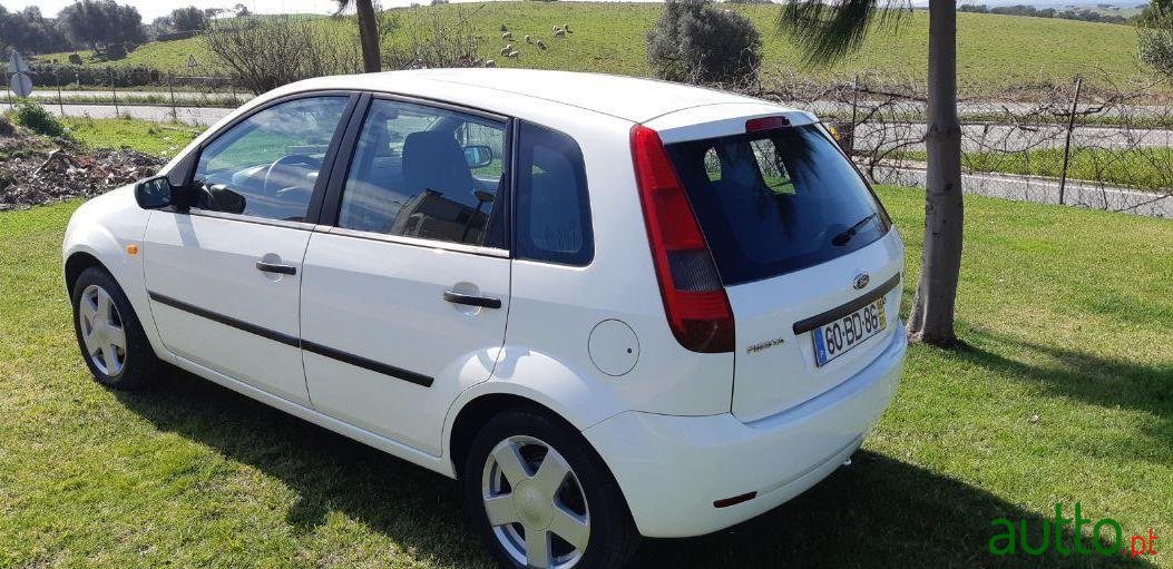 2006' Ford Fiesta photo #4