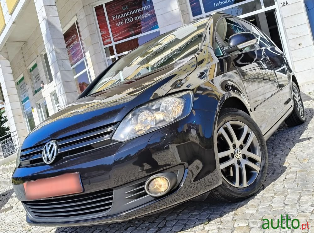 2013' Volkswagen Golf Plus photo #1