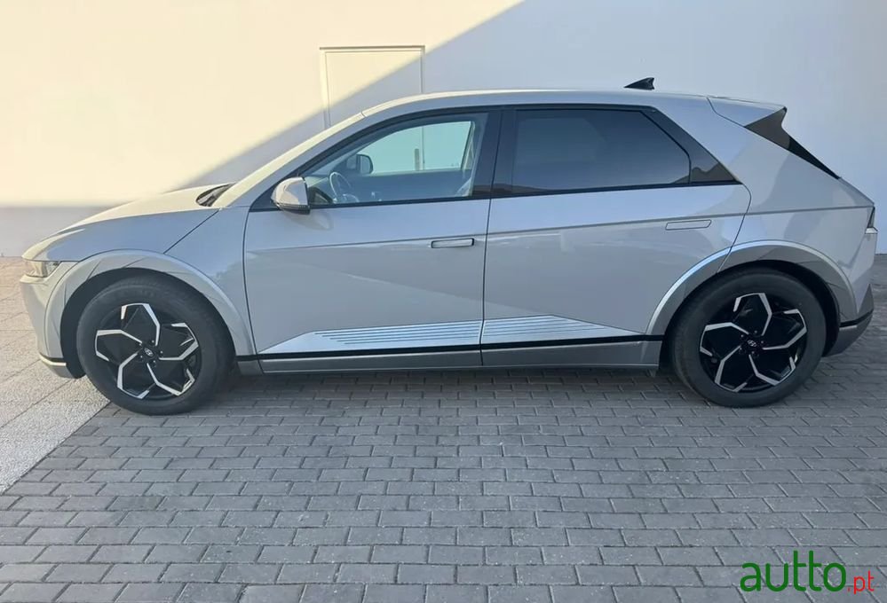 2022' Hyundai Ioniq 5 photo #6