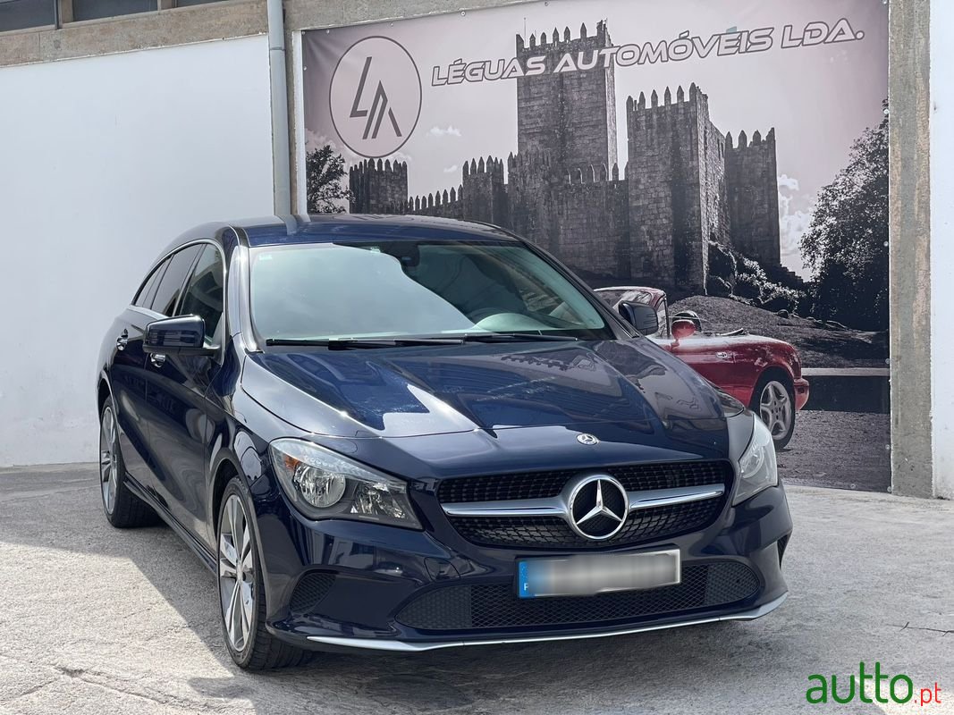 2017' Mercedes-Benz Cla-180 photo #2