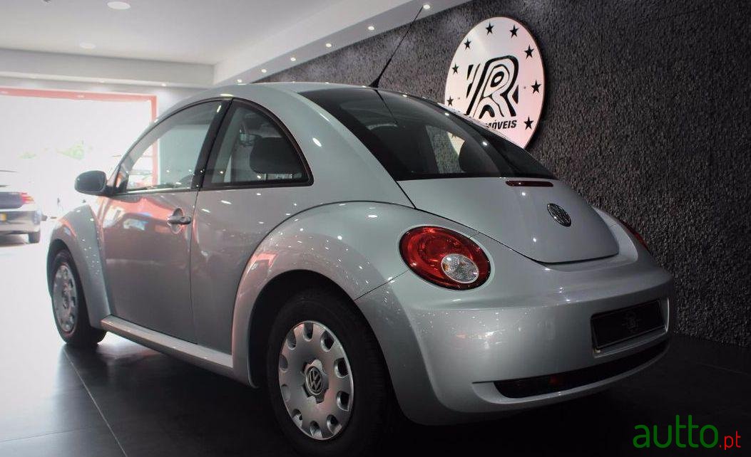 2007' Volkswagen New Beetle photo #1