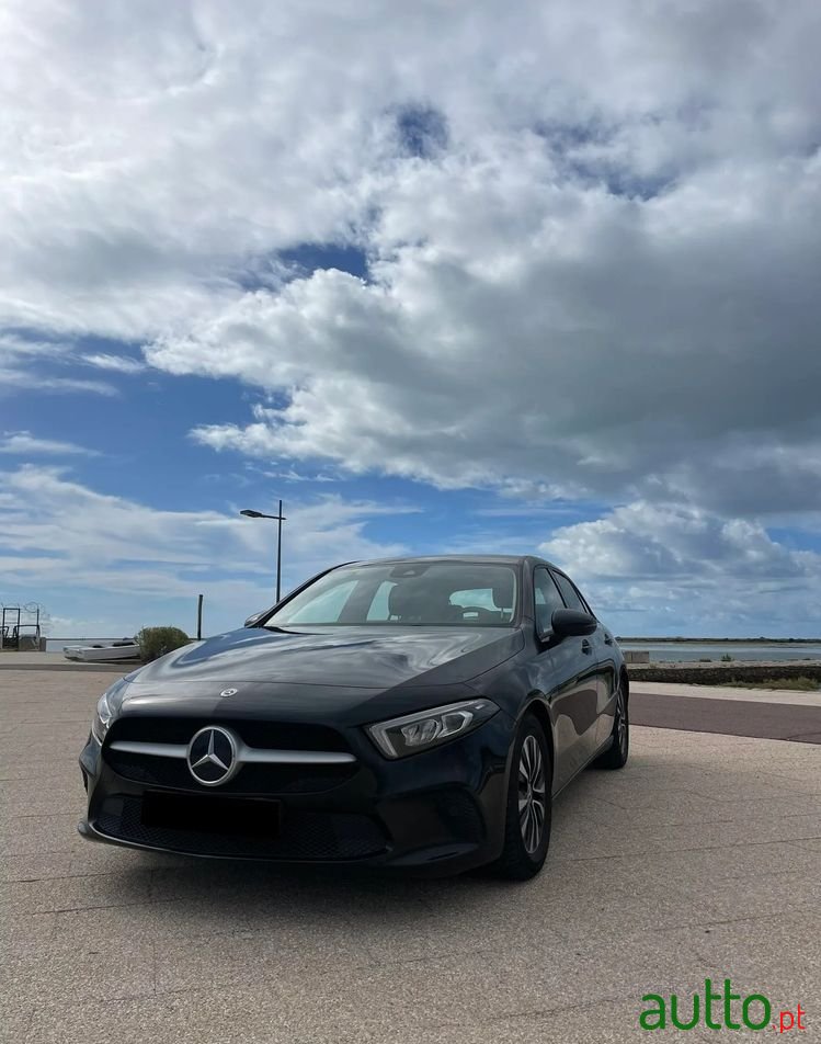 2020' Mercedes-Benz A 180 photo #2