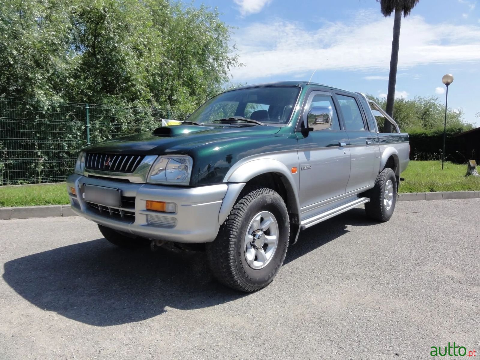 1999' Mitsubishi L200 photo #1