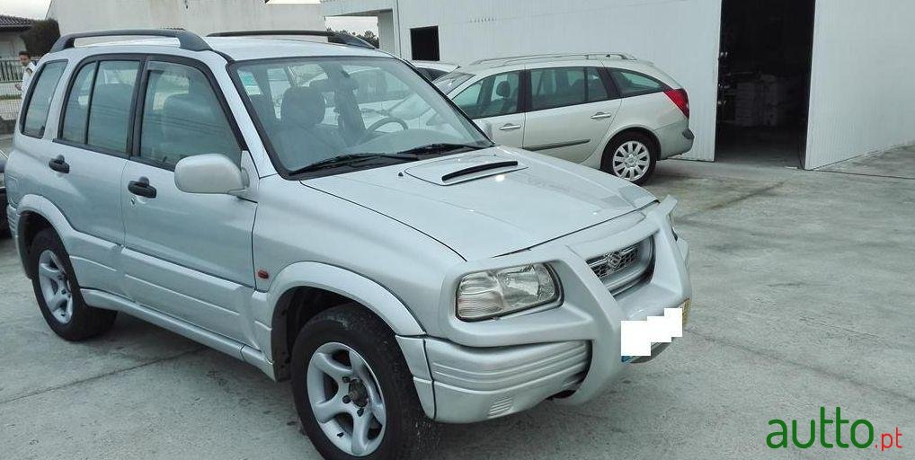 1999' Suzuki Grand-Vitara Metal Top 2.0 Tdi photo #2