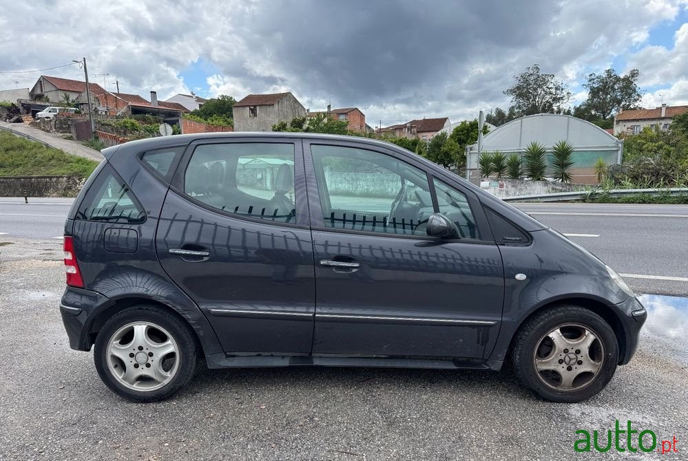 2002' Mercedes-Benz Classe A photo #4