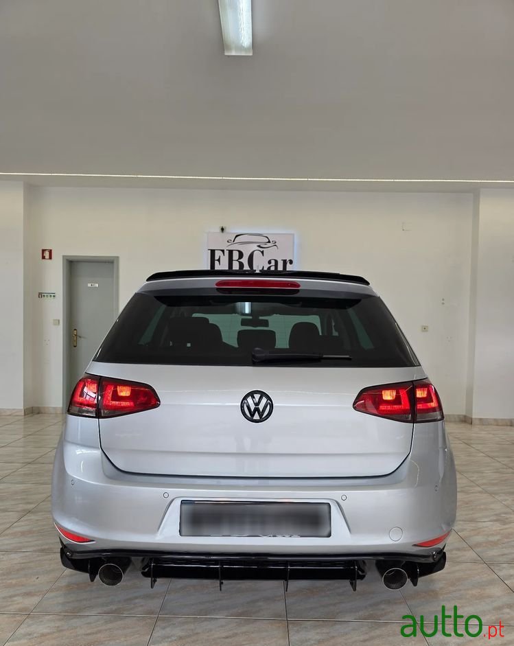 2014' Volkswagen Golf 1.6 Bluetdi Cup photo #6