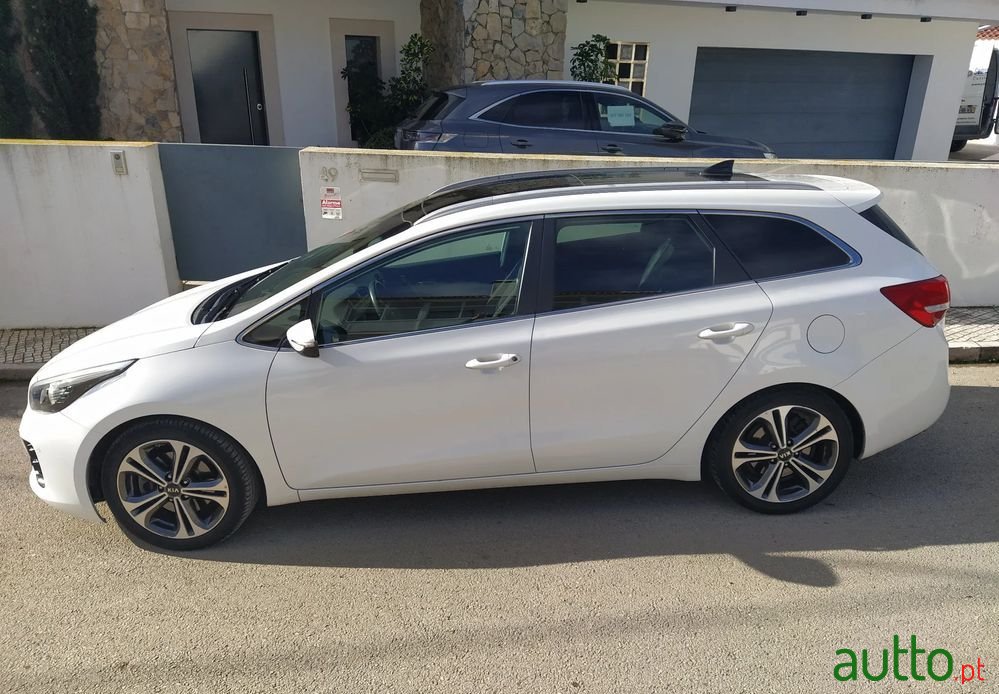 2018' Kia Ceed Sw photo #2