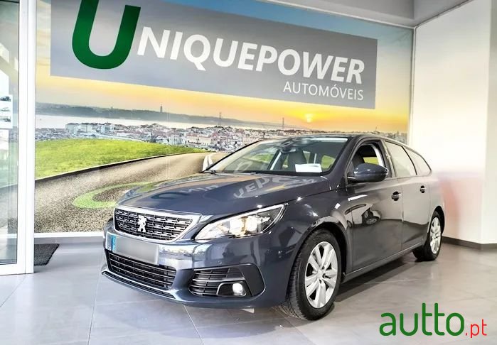 2018' Peugeot 308 Sw photo #1