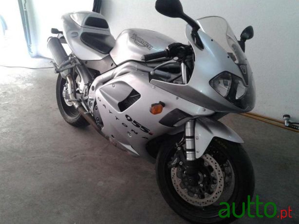 2002' Triumph Daytona 955i photo #1