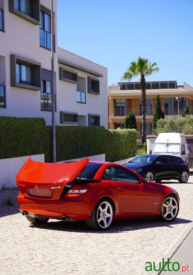 2005' Mercedes-Benz SLK 200 K Aut. photo #2