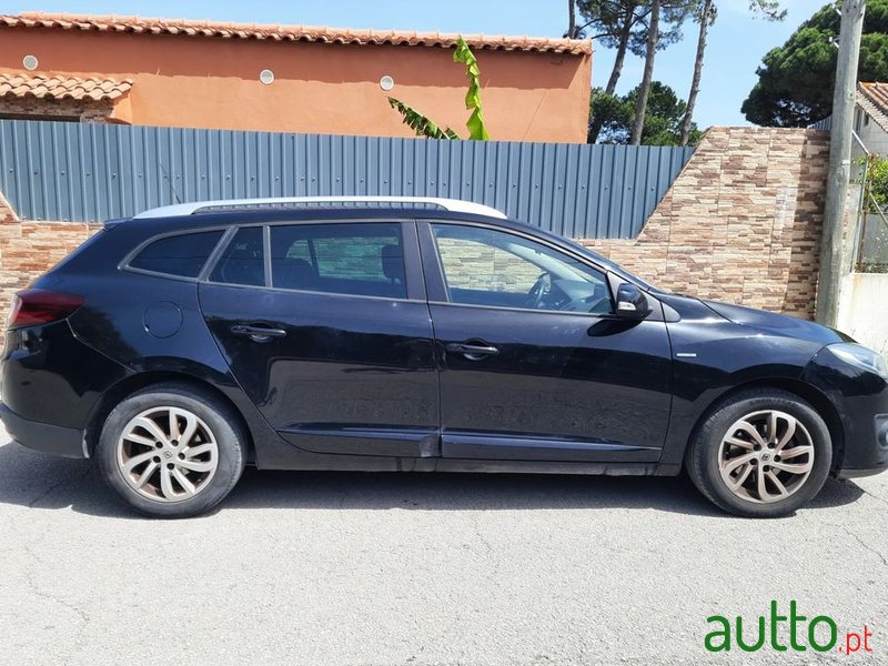 2016' Renault Mégane Sport Tourer photo #5