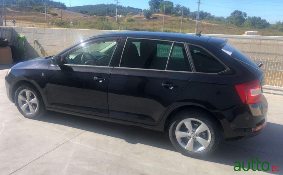 2004' Skoda Rapid Spaceback photo #4