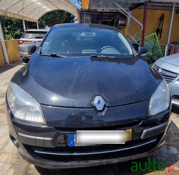 2011' Renault Megane 1.5 Dci Dynamique photo #3