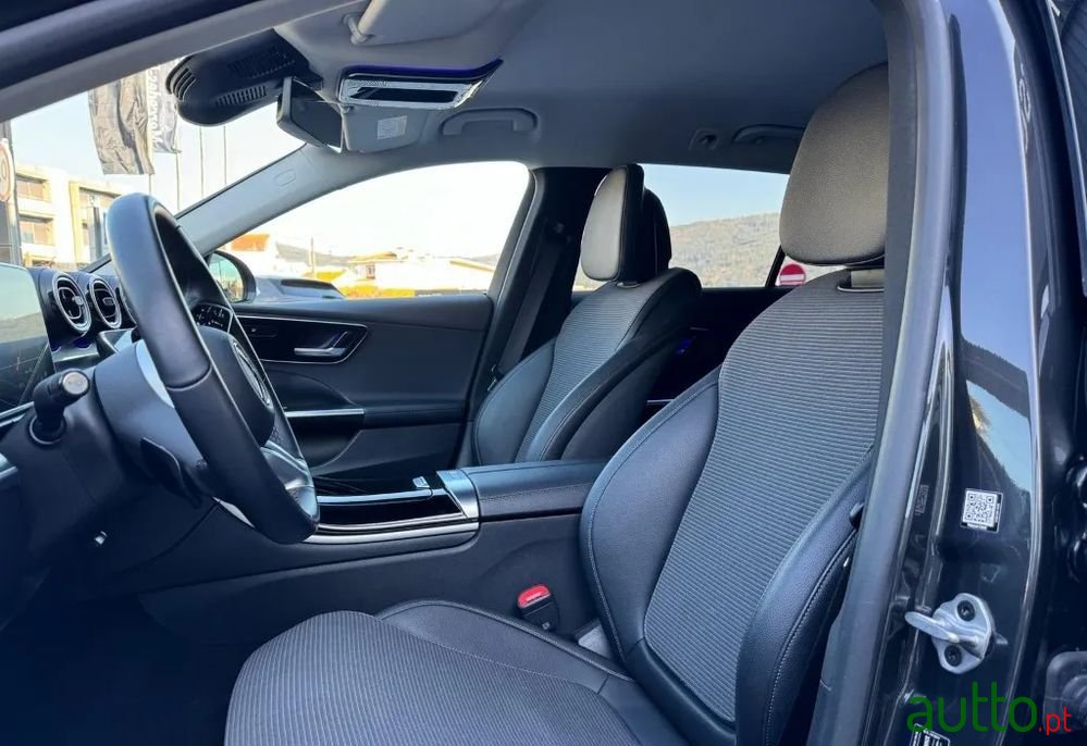 2022' Mercedes-Benz Classe C D Avantgarde photo #5
