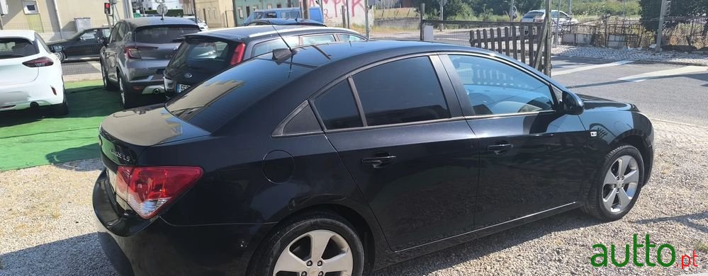 2009' Chevrolet Cruze 1.6 Ls photo #4