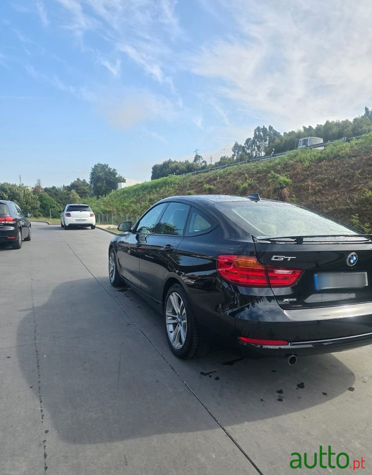 2014' BMW 320 Gran Turismo photo #4