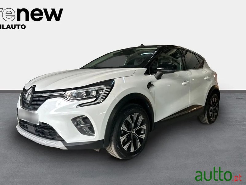 2022' Renault Captur photo #1