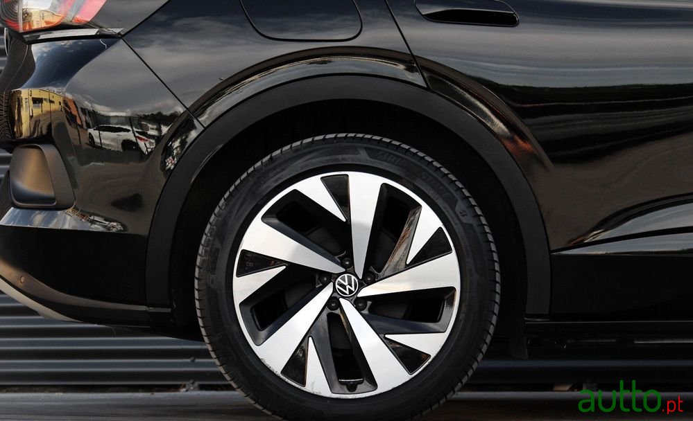 2023' Volkswagen ID.5 photo #5