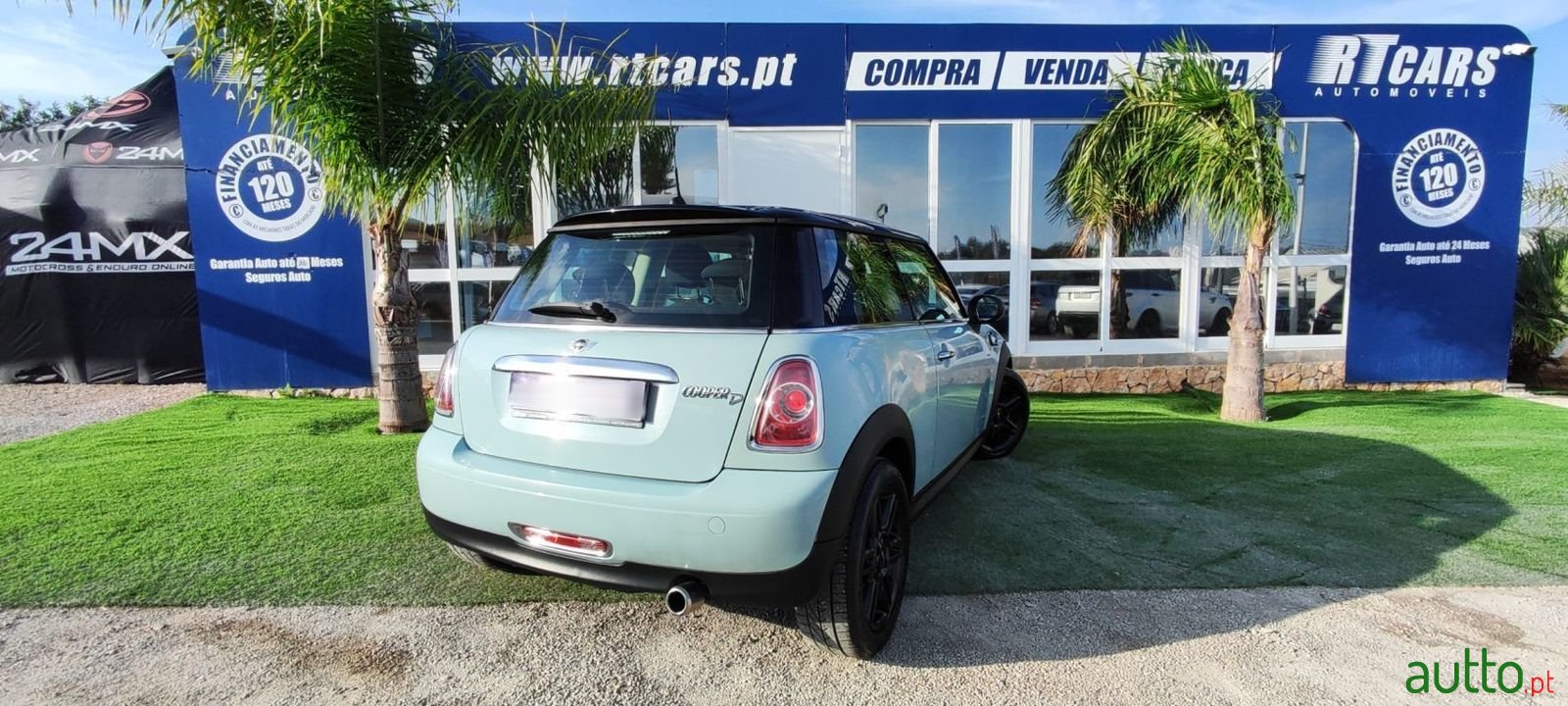 2012' MINI Cooper photo #5