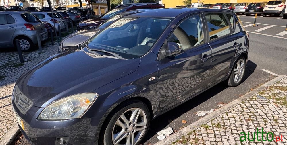 2008' Kia Ceed 1.6 Crdi Ex photo #2