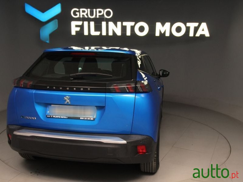 2021' Peugeot e-2008 50 Kwh Active Pack photo #3