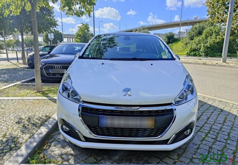 2019' Peugeot 208 photo #4