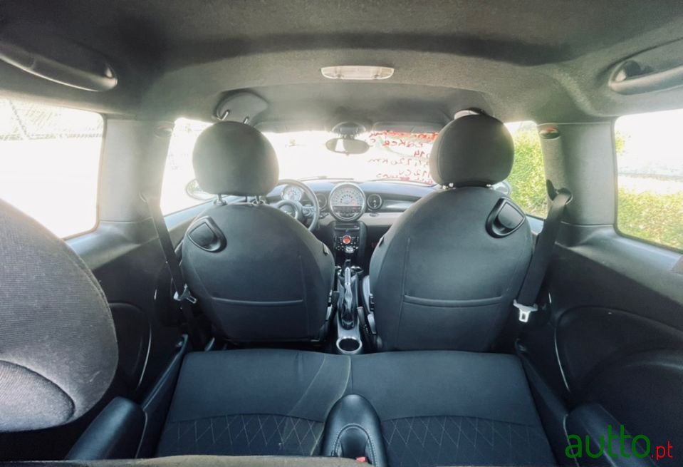 2014' MINI Cooper photo #5