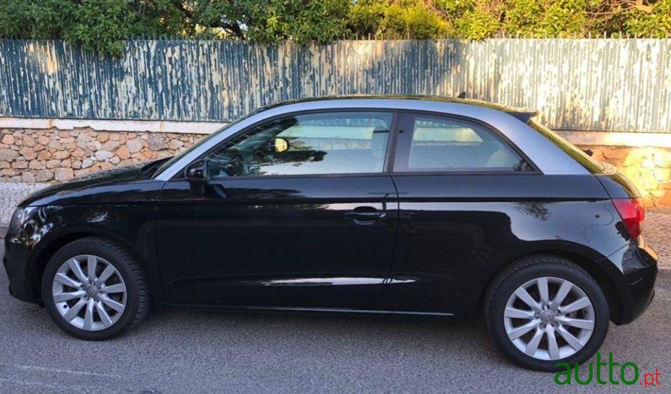 2010' Audi A1 Sportback photo #1