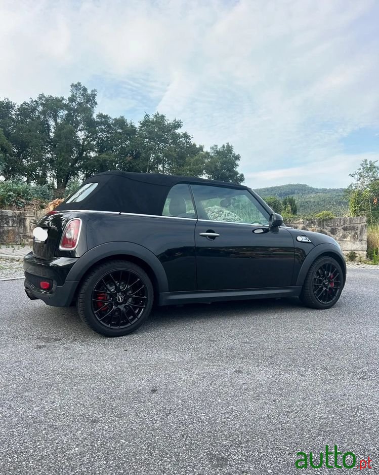 2010' MINI John Cooper Works photo #5