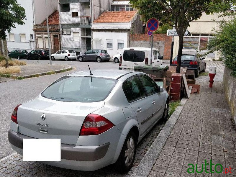 2005' Renault Megane photo #1