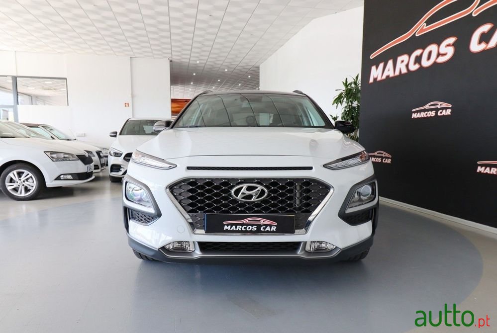 2020' Hyundai Kauai photo #2