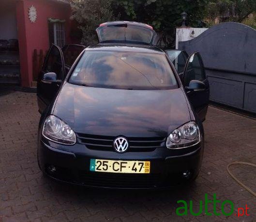 2006' Volkswagen Golf photo #1