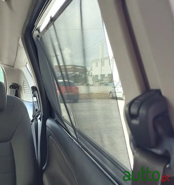 2011' Ford S-Max photo #4