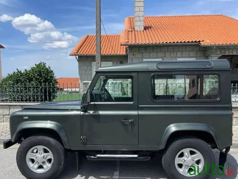 2005' Land Rover Defender 90 Sw 2.5 Td5 Se photo #1