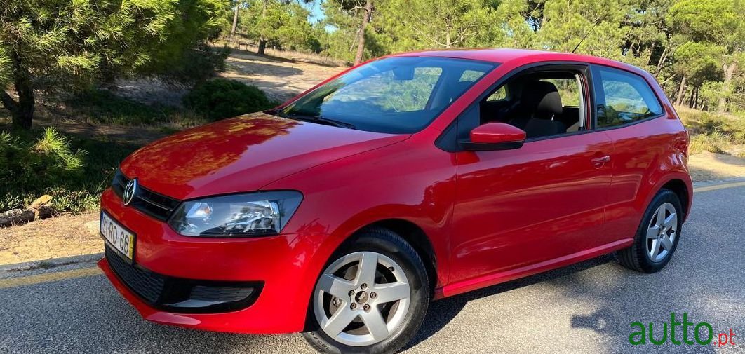 2014' Volkswagen Polo photo #3