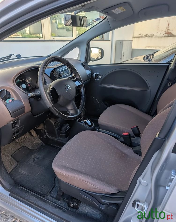 2015' Citroen C-Zero Seduction photo #3