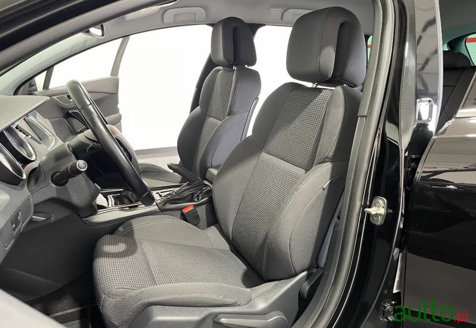 2015' Peugeot 508 Sw photo #6