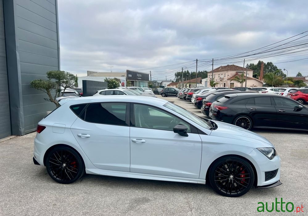 2016' SEAT Leon photo #5