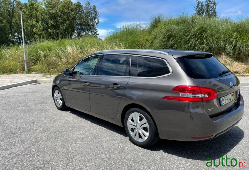 2014' Peugeot 308 Sw photo #4
