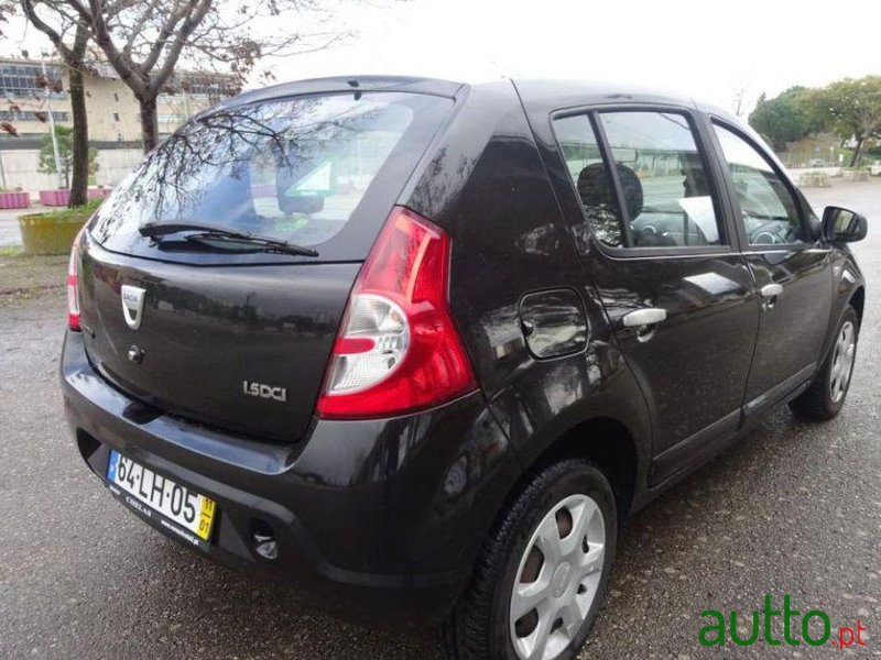 2011' Dacia Sandero 1.5 Dci Confort photo #1