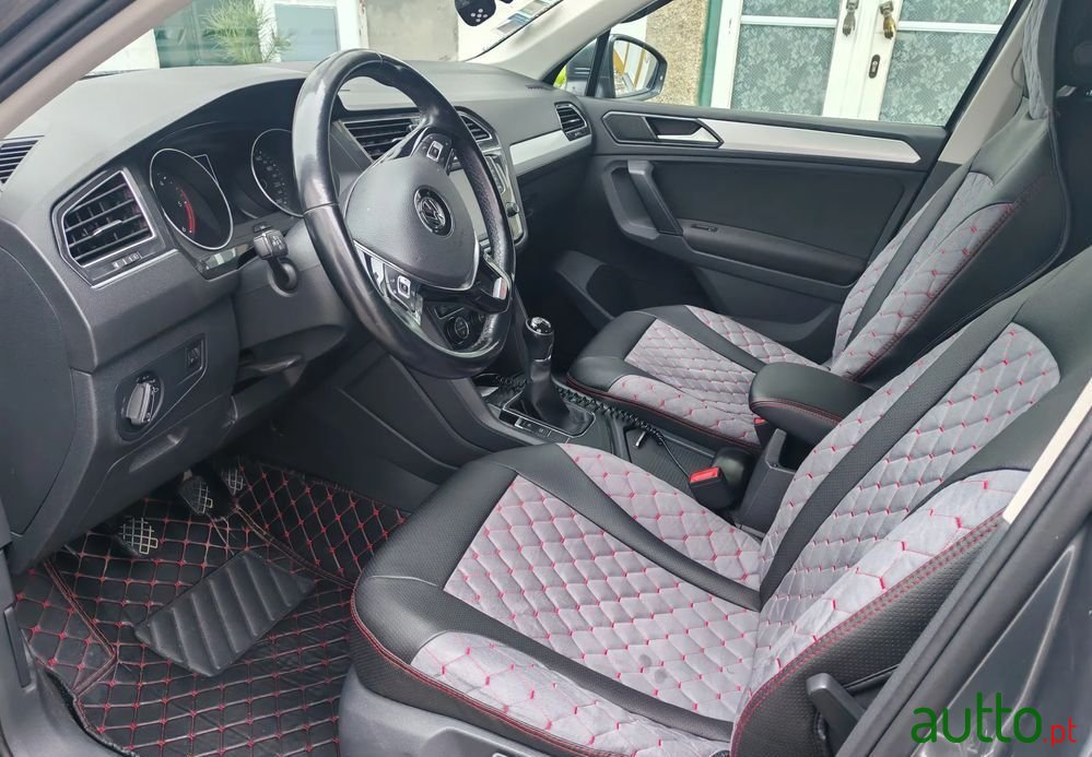 2017' Volkswagen Tiguan 2.0 Tdi Confortline photo #5
