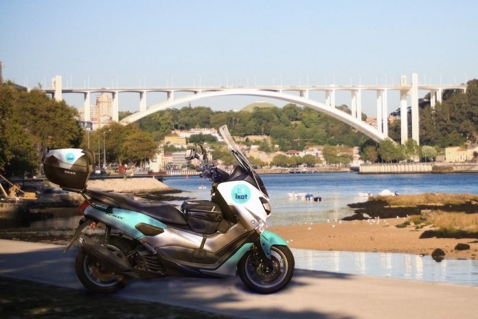 ixat: nova plataforma de mobilidade urbana arranca com serviço de moto-táxi em Portugal
