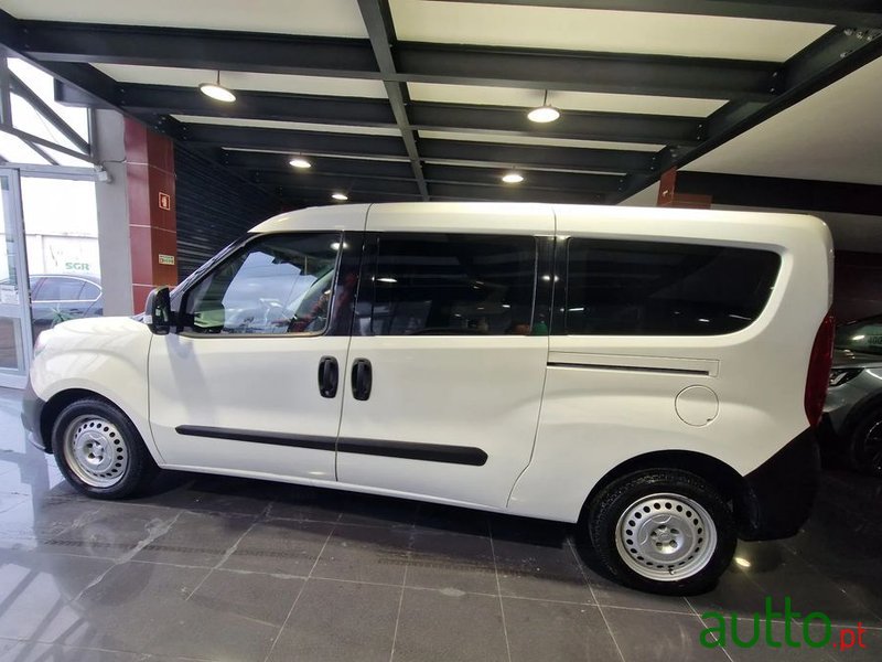 2017' Fiat Doblo Combi photo #3