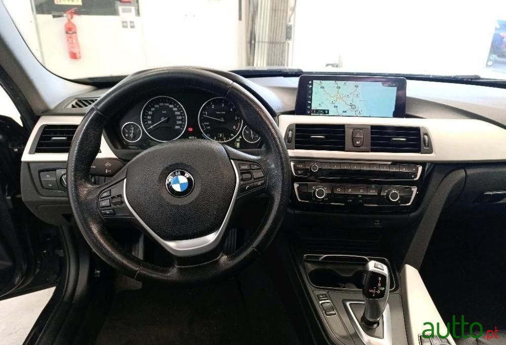 2018' BMW Série 3 D photo #6