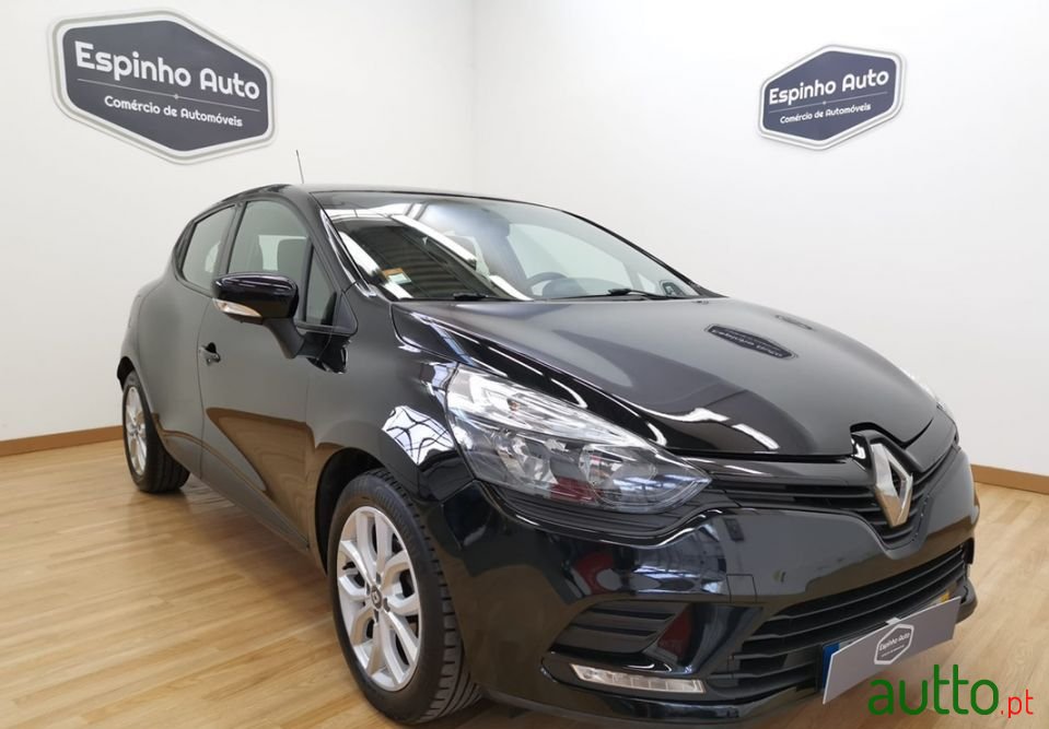 2018' Renault Clio photo #1