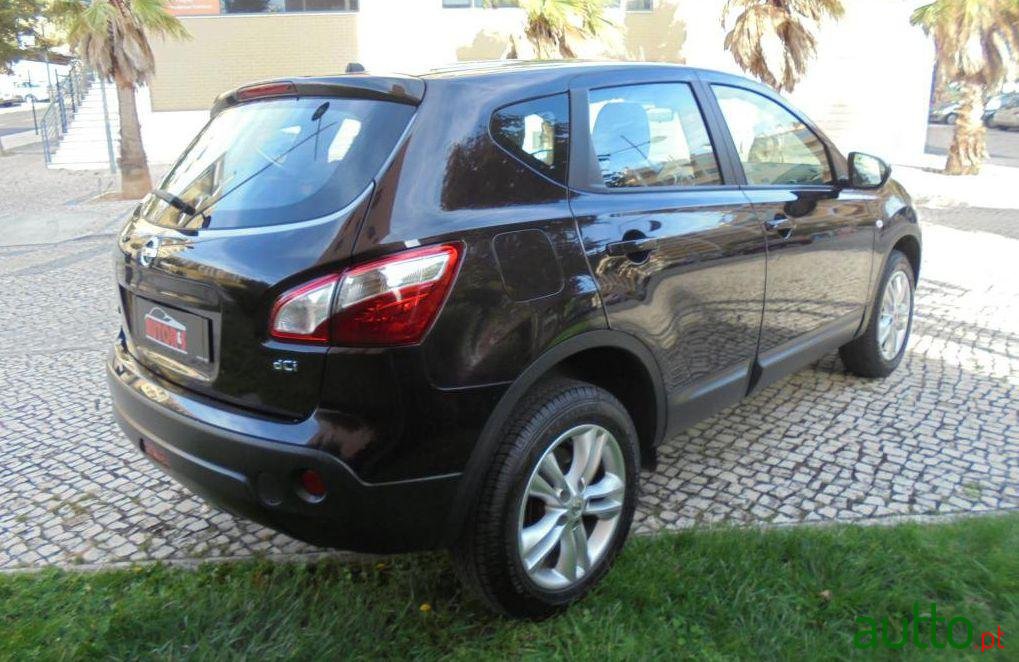 2013' Nissan Qashqai 1.5 dCi 360 photo #4