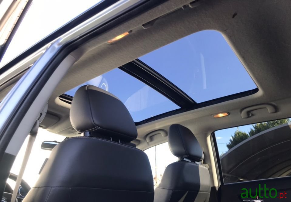 2016' Suzuki Vitara photo #4