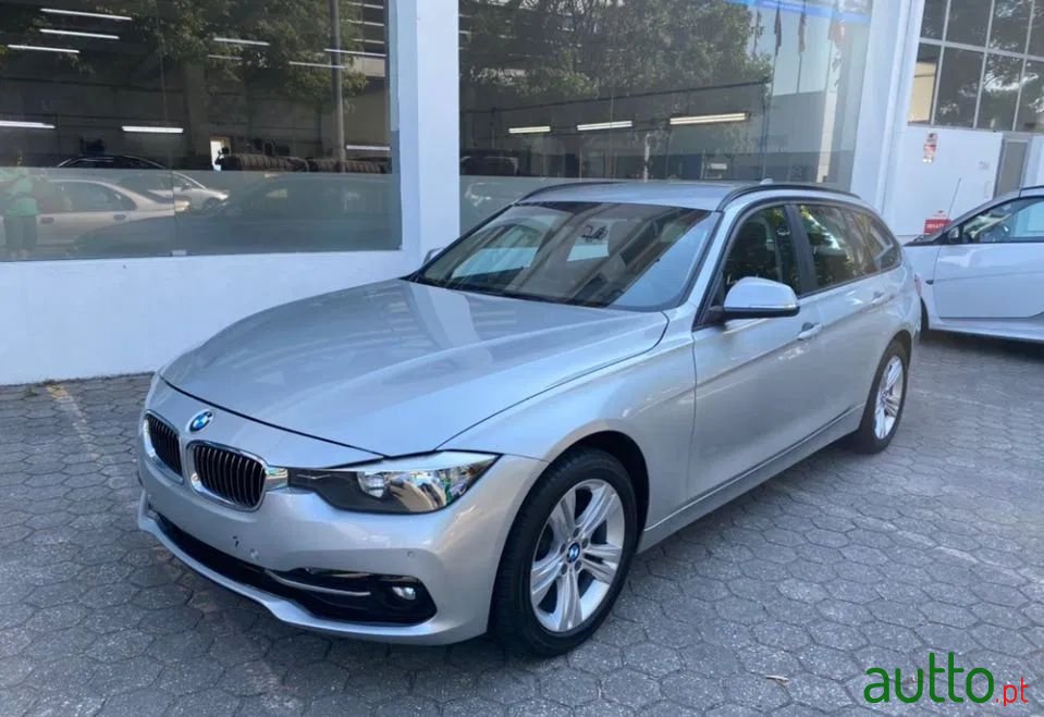 2016' BMW 318 photo #5