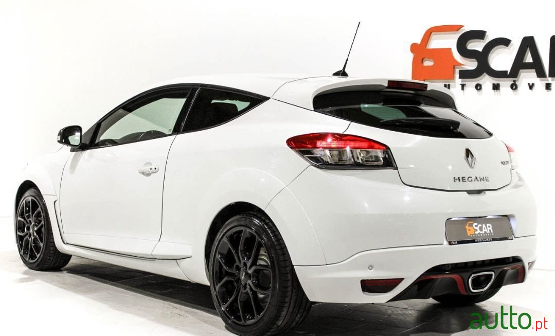 2012' Renault Megane Coupe photo #3