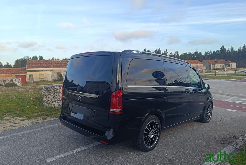 2018' Mercedes-Benz Classe V D Exclusive photo #2